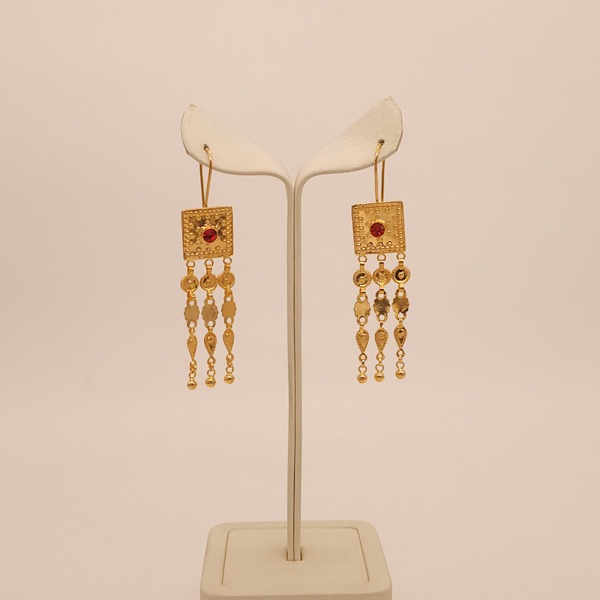 گوشواره نگین دار